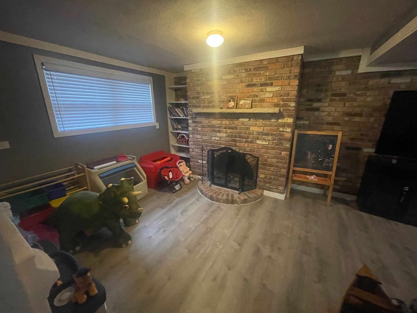 16334 Ridgeland Avenue Tinley Park, IL 60477 - Photo 3 of 15