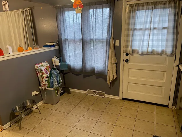 $299,000 | 16334 Ridgeland Avenue, Tinley Park, IL 60477