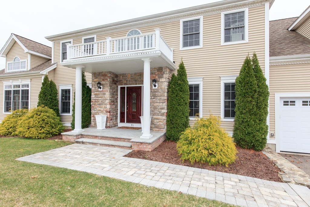91 Brook Street Raynham, MA 02767 - Photo 2 of 29 Gallery Image 2