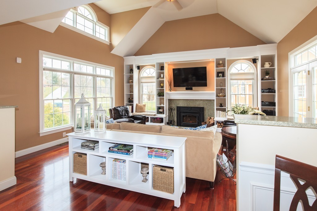 91 Brook Street Raynham, MA 02767 - Photo 8 of 29 Gallery Image 8