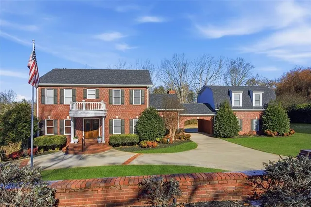 $799,000 | 242 Cloudland Road North, Dahlonega, GA 30533