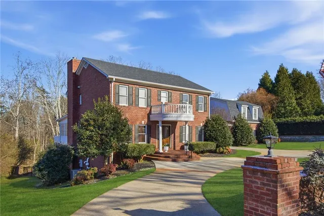 $799,000 | 242 Cloudland Road North, Dahlonega, GA 30533