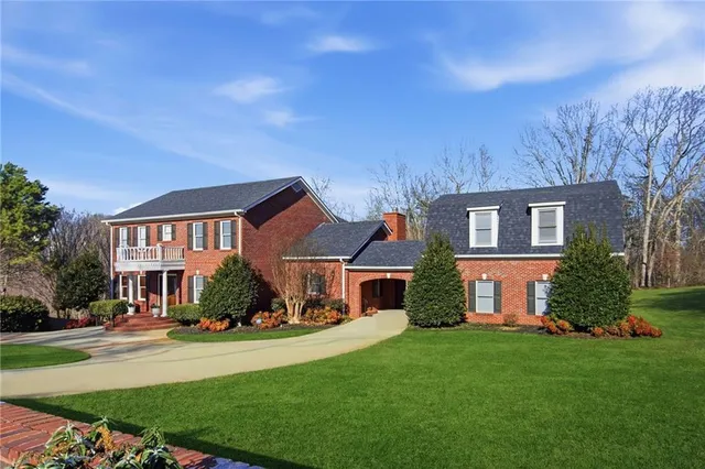 $799,000 | 242 Cloudland Road North, Dahlonega, GA 30533