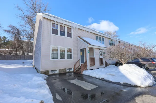 $325,000 | 333 Circle Road, Manchester, NH 03103