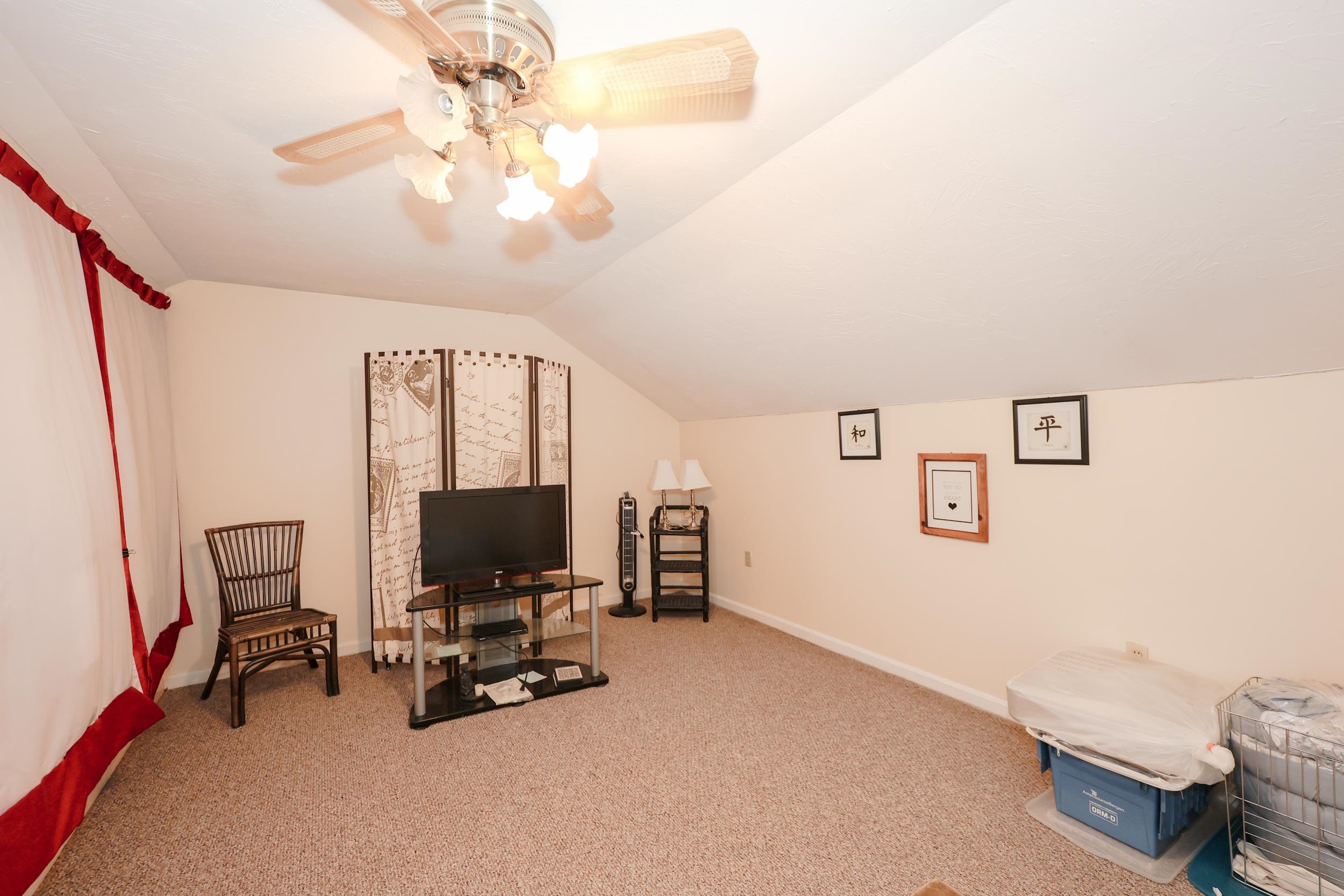 333 Circle Road Manchester, NH 03103 - Photo 27 of 44