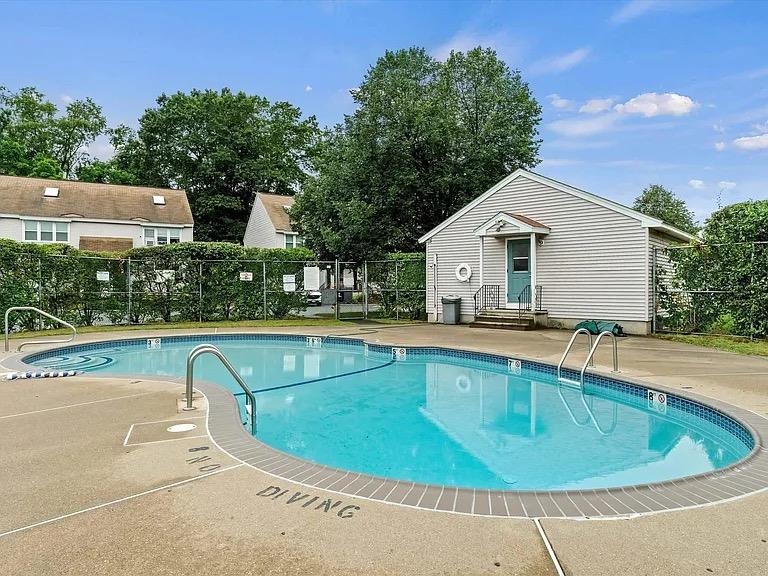 333 Circle Road Manchester, NH 03103 - Photo 41 of 44