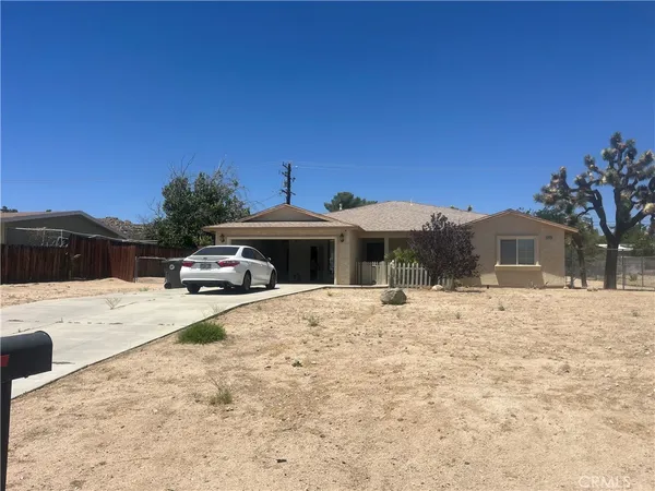 $2,300 | 57470 Crestview Drive, Yucca Valley, CA 92284