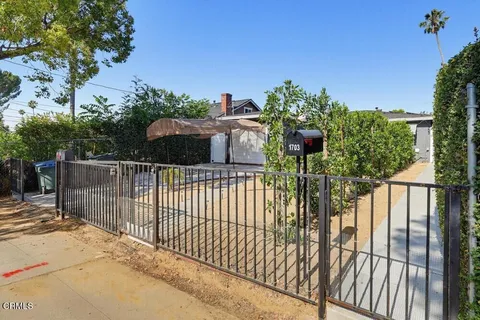 $1,100,000 | 1705 North Madison Avenue, Pasadena, CA 91104