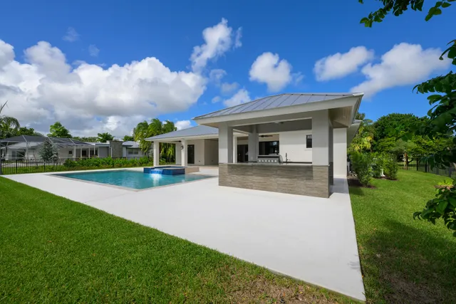 $2,498,000 | 1064 Northwest Spruce Ridge Drive, Stuart, FL 34994