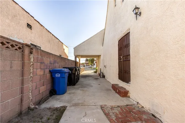 $779,900 | 2651 Flower Street, Huntington Park, CA 90255
