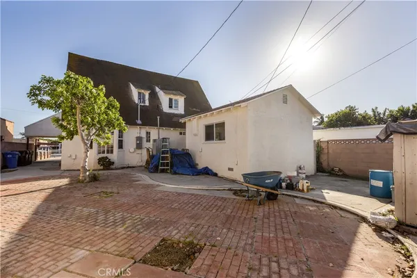 $779,900 | 2651 Flower Street, Huntington Park, CA 90255