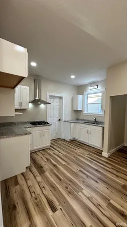 $209,900 | 1222 West Franklin Street, Elkhart, IN 46516