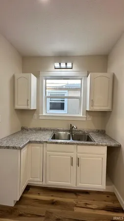 $209,900 | 1222 West Franklin Street, Elkhart, IN 46516
