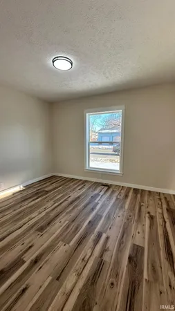 $209,900 | 1222 West Franklin Street, Elkhart, IN 46516