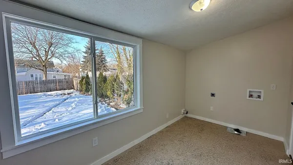 $209,900 | 1222 West Franklin Street, Elkhart, IN 46516