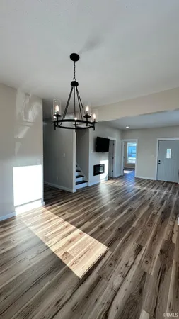 $209,900 | 1222 West Franklin Street, Elkhart, IN 46516