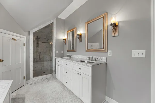 $2,475,000 | 10060 North Range Line Road, Mequon, WI 53092
