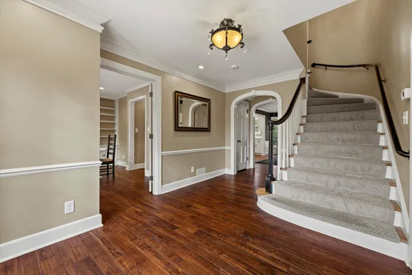 $2,690,000 | 10060 North Range Line Road, Mequon, WI 53092