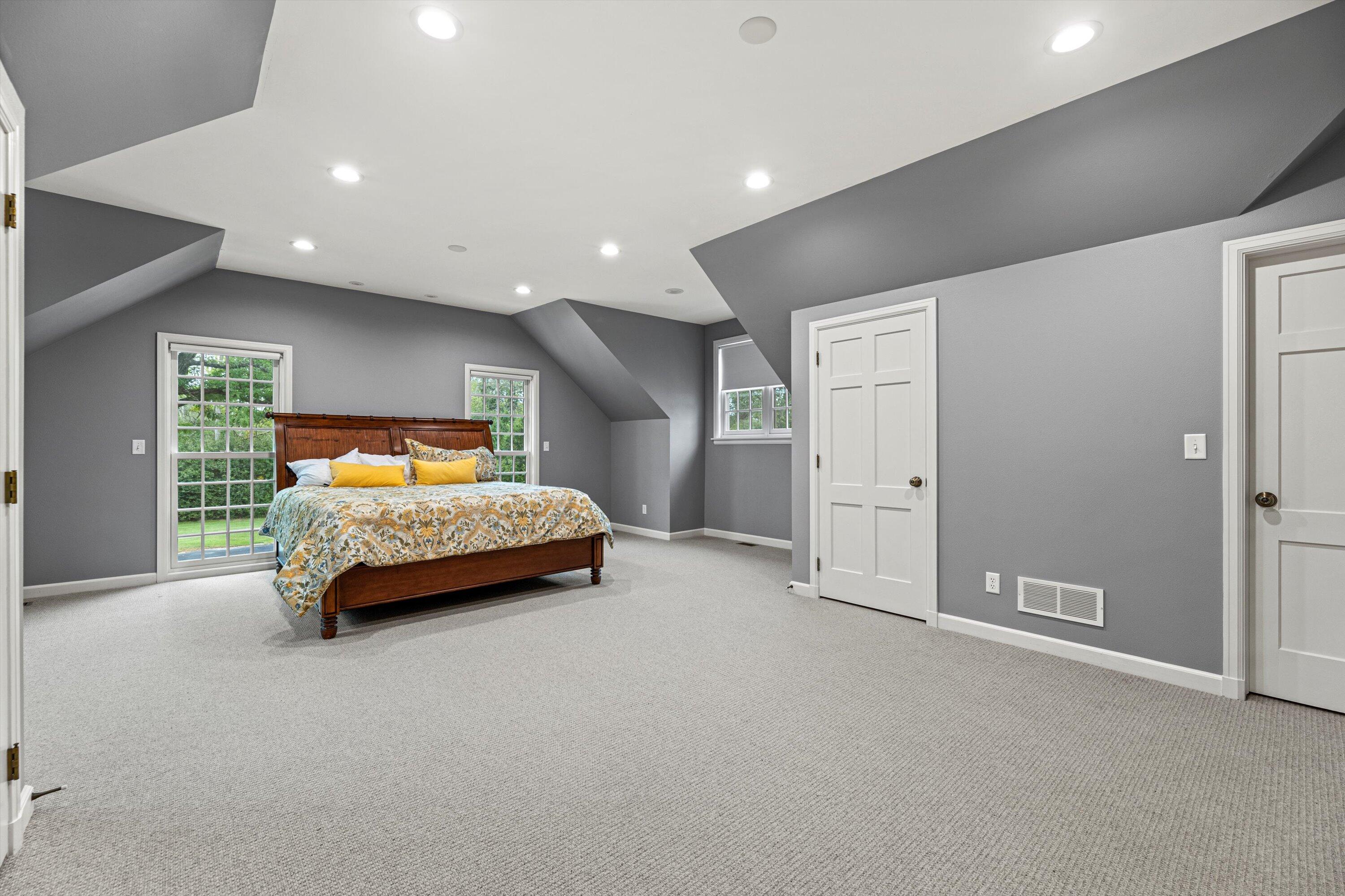 10060 North Range Line Road Mequon, WI 53092 - Photo 46 of 105 Au Pair Suite