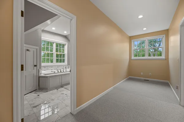 $2,475,000 | 10060 North Range Line Road, Mequon, WI 53092
