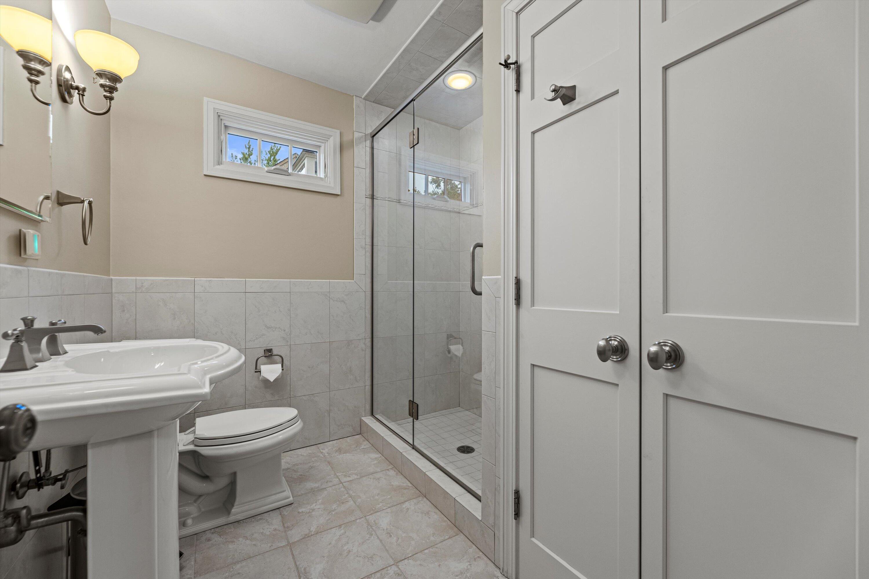 10060 North Range Line Road Mequon, WI 53092 - Photo 54 of 105 bedroom 3 & 4