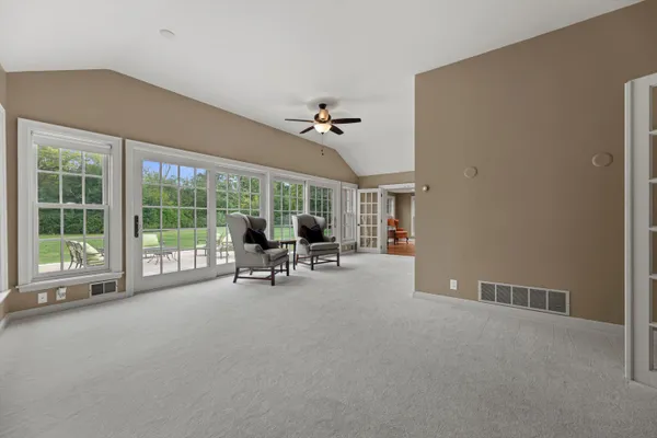 $2,475,000 | 10060 North Range Line Road, Mequon, WI 53092