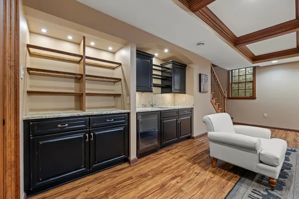 $2,475,000 | 10060 North Range Line Road, Mequon, WI 53092