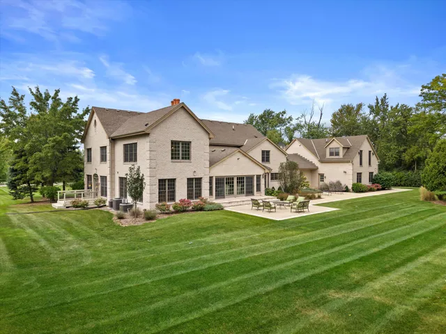 $2,690,000 | 10060 North Range Line Road, Mequon, WI 53092