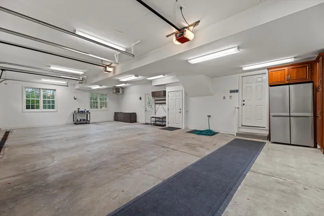 $2,690,000 | 10060 North Range Line Road, Mequon, WI 53092