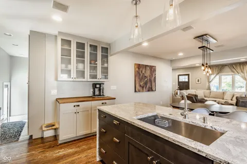 $555,000 | 4611 Carrollton Avenue, Indianapolis, IN 46205