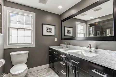 $555,000 | 4611 Carrollton Avenue, Indianapolis, IN 46205