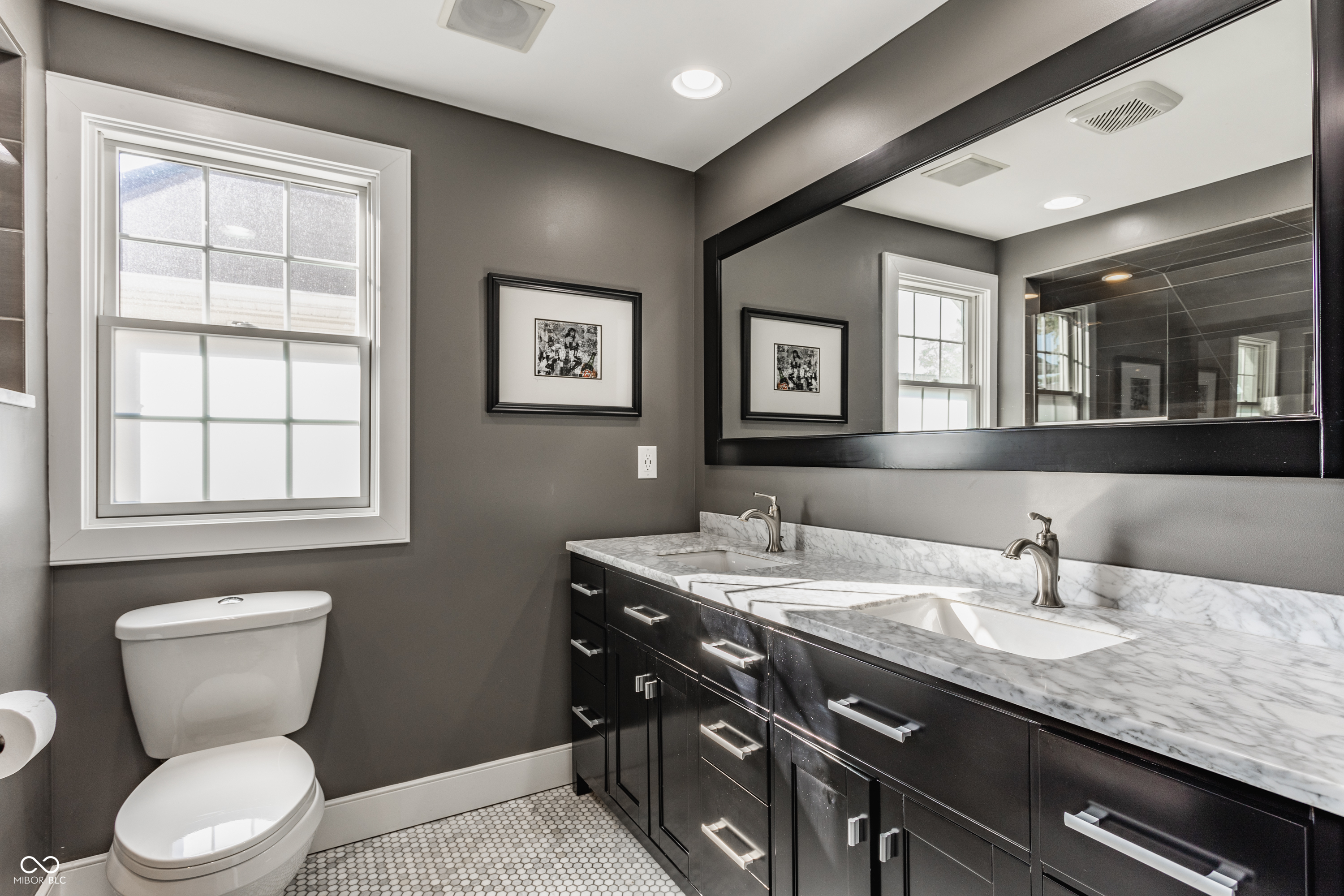 4611 Carrollton Avenue Indianapolis, IN 46205 - Photo 22 of 38