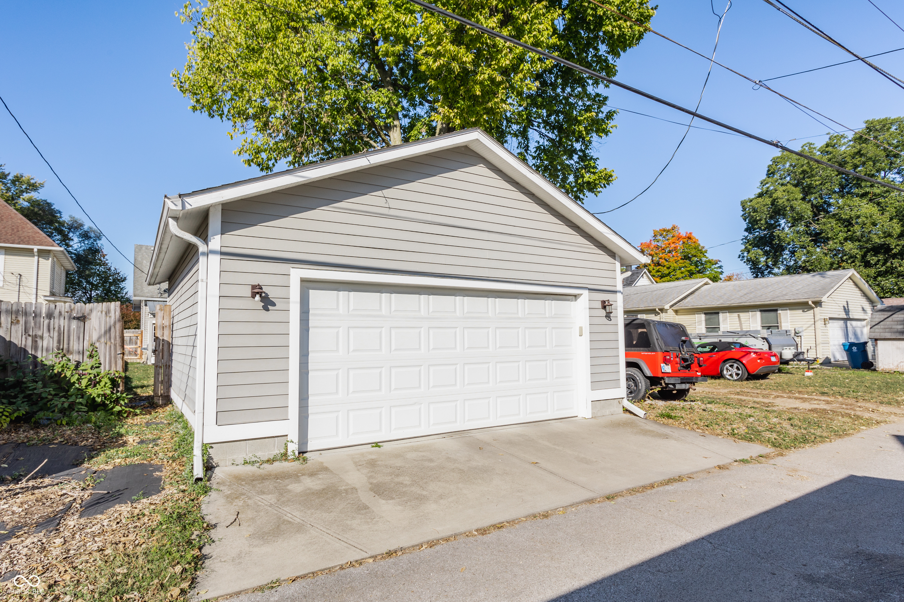 4611 Carrollton Avenue Indianapolis, IN 46205 - Photo 35 of 38
