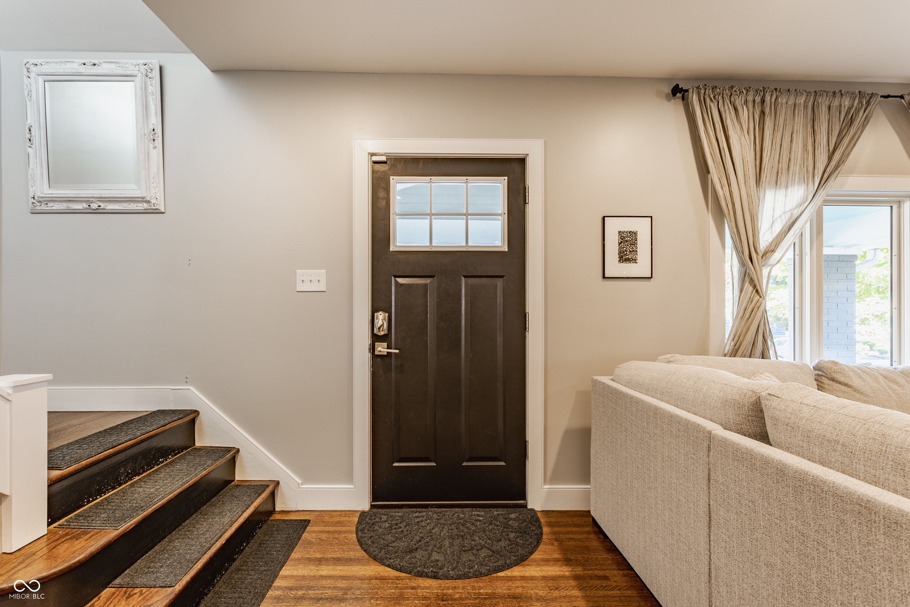 4611 Carrollton Avenue Indianapolis, IN 46205 - Photo 5 of 38