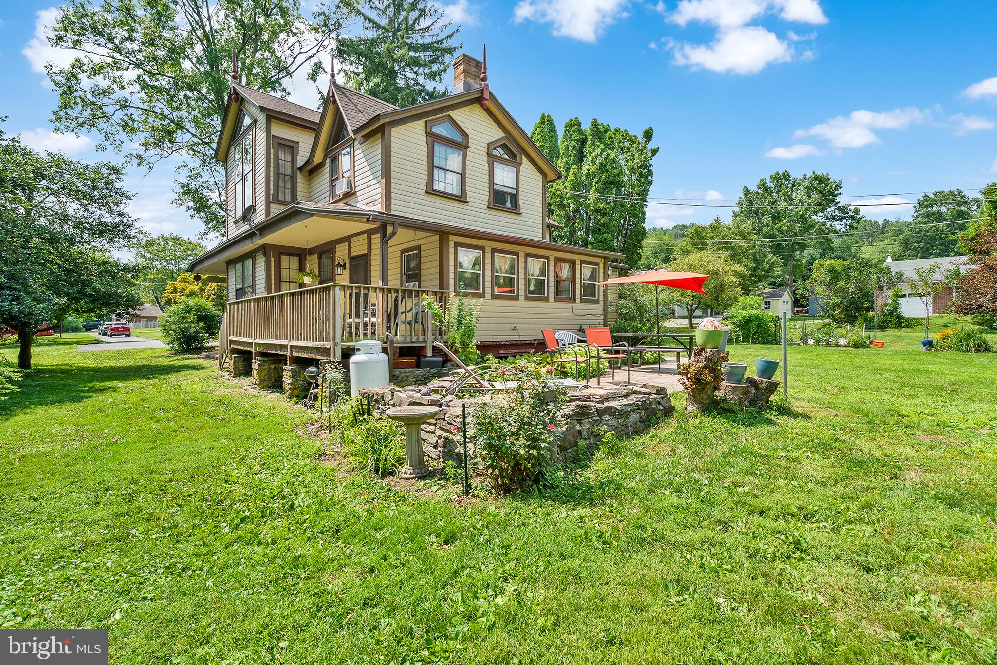 143 Barto Road Barto, PA 19504 - Photo 6 of 37 a front view of house with yard and green space