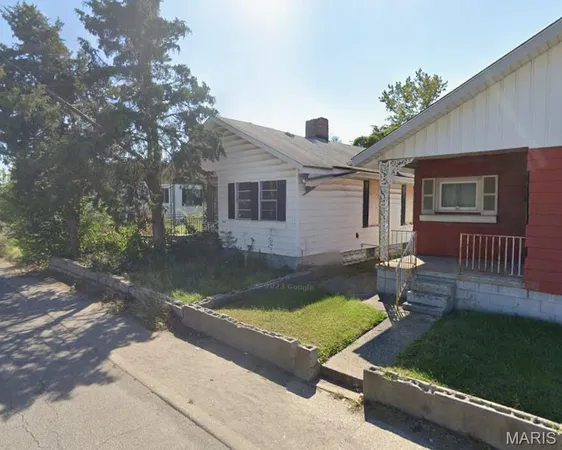 $12,000 | 1714 Missouri Avenue, East St. Louis, IL 62205