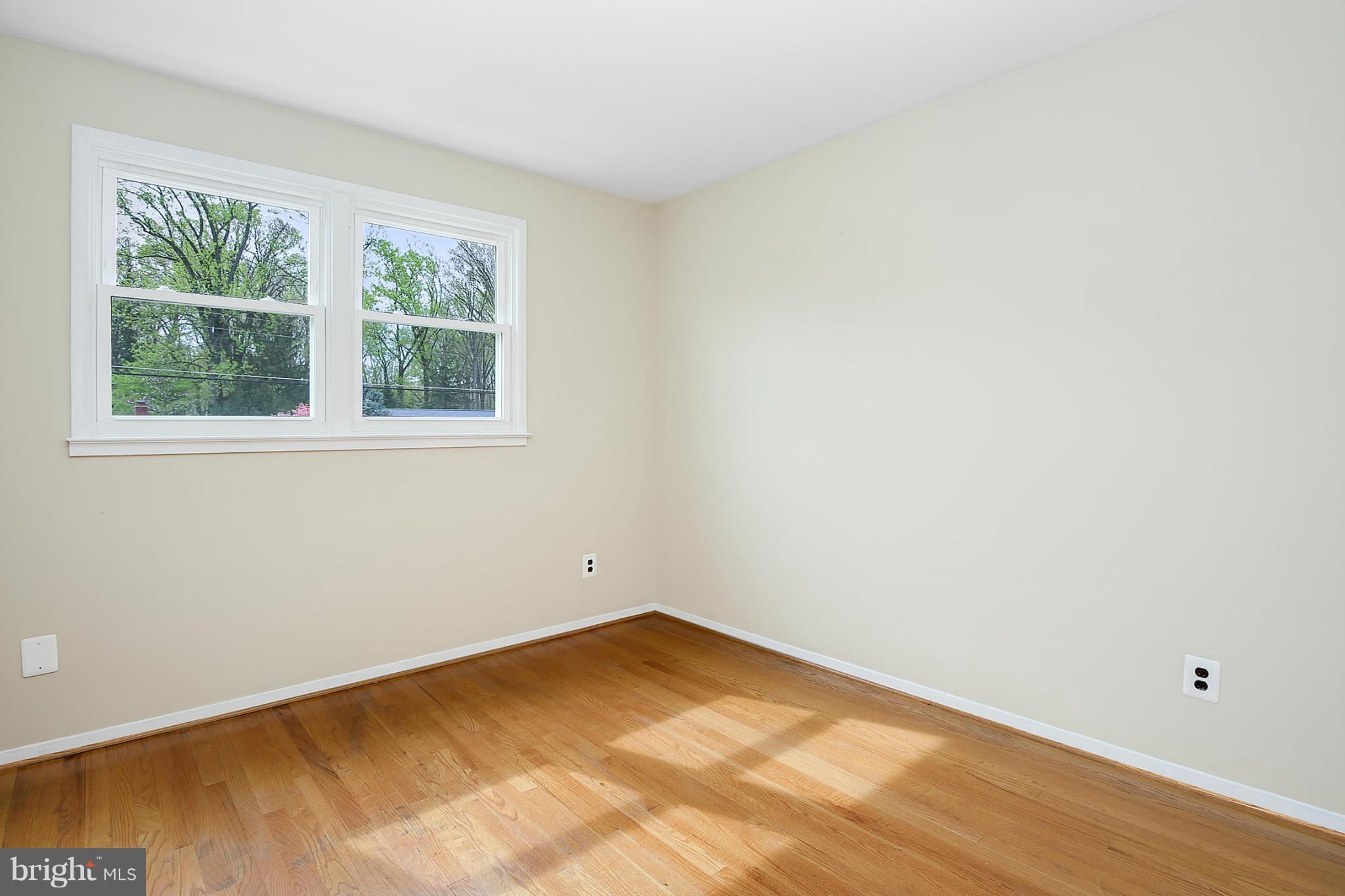5305 Ravensworth Road Springfield, VA 22151 - Photo 20 of 30 Bedroom (Master)