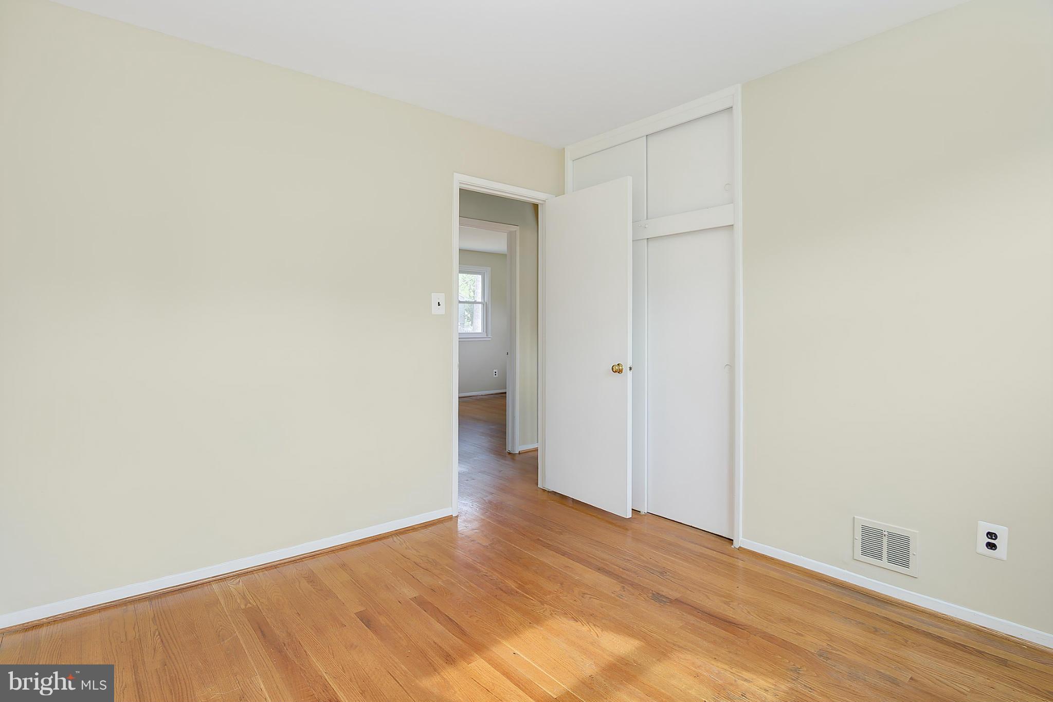 5305 Ravensworth Road Springfield, VA 22151 - Photo 21 of 30 Bedroom (Master)
