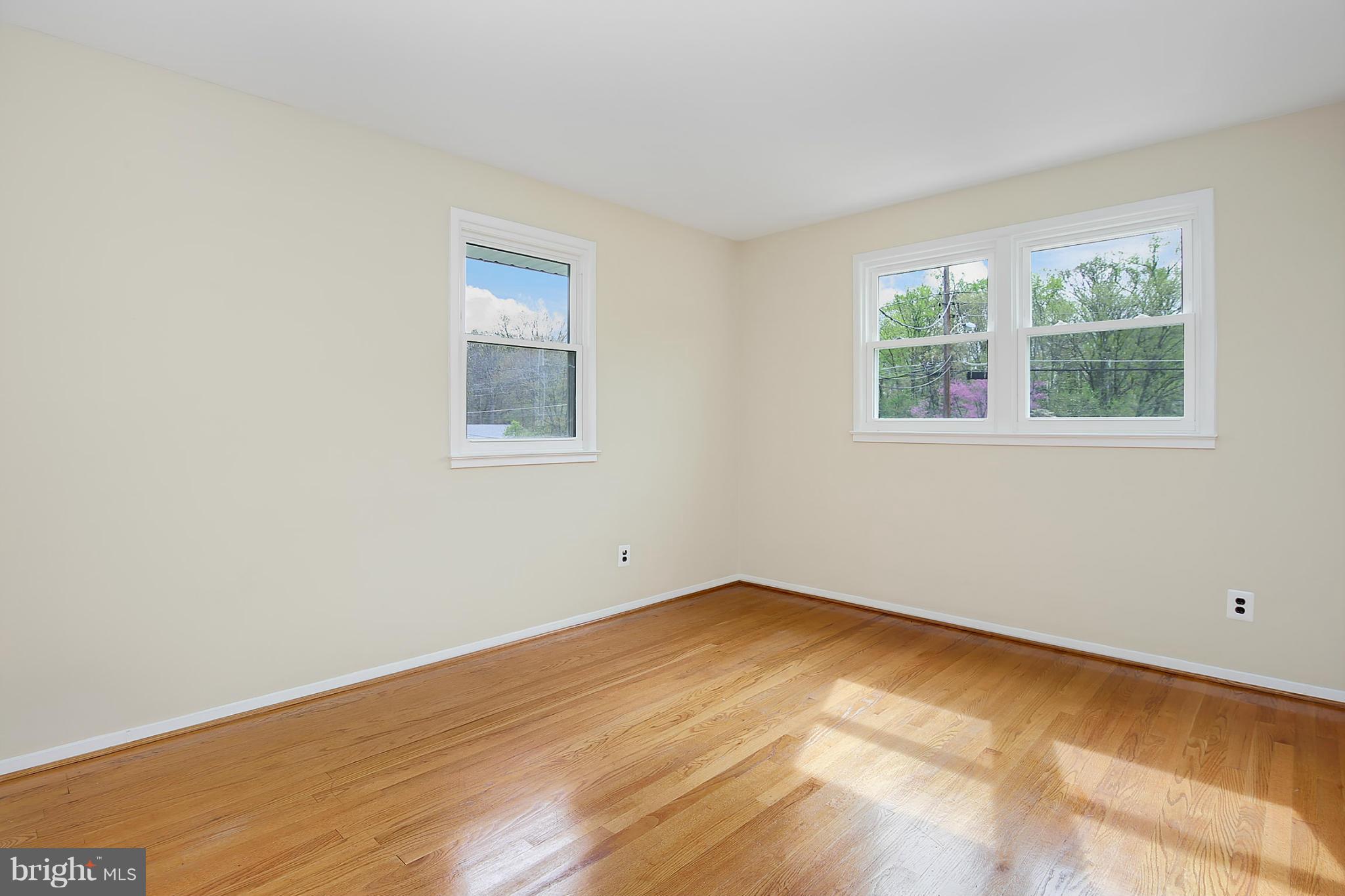 5305 Ravensworth Road Springfield, VA 22151 - Photo 22 of 30 Bedroom (Master)