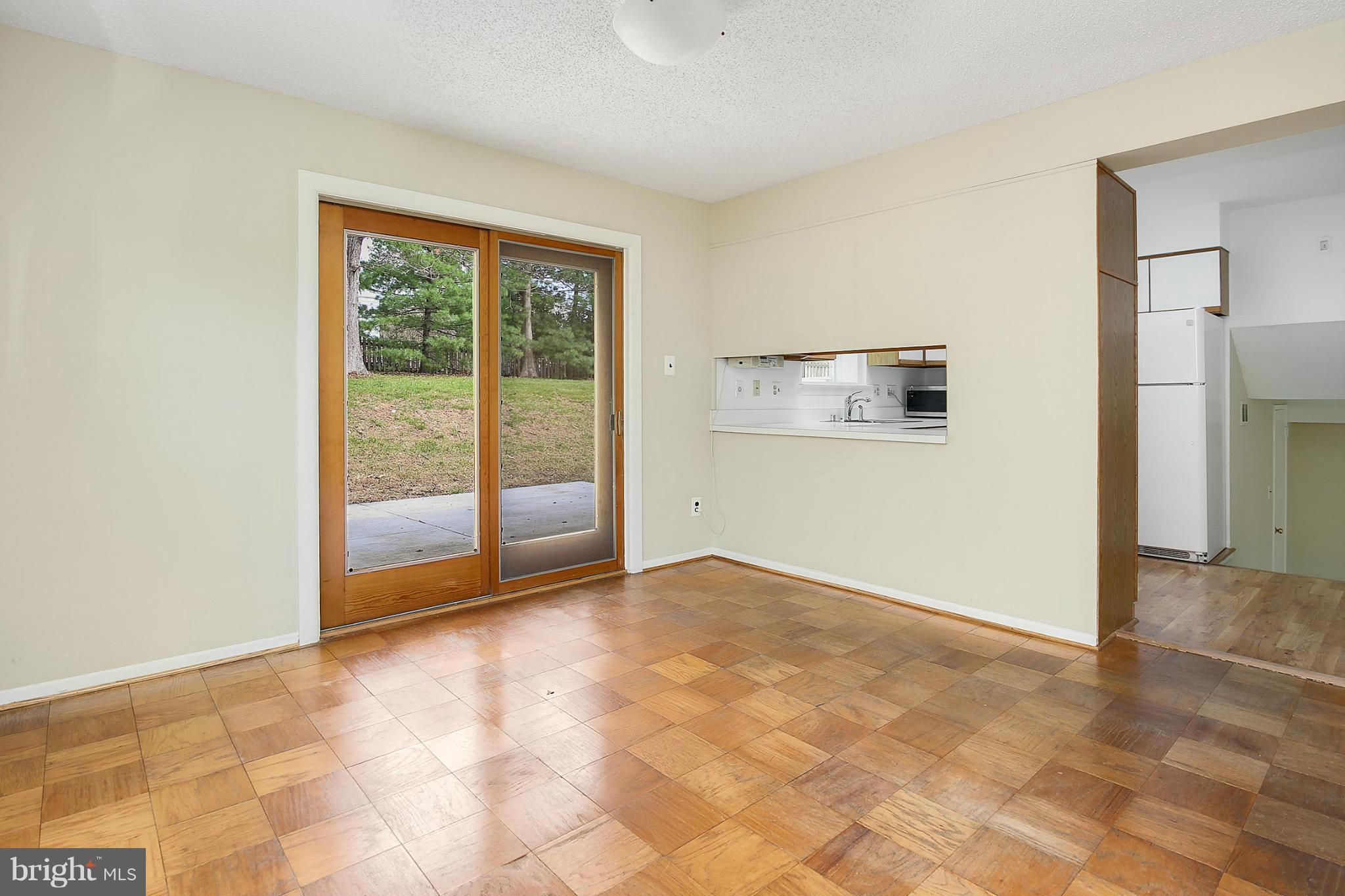 5305 Ravensworth Road Springfield, VA 22151 - Photo 9 of 30 Dining Room