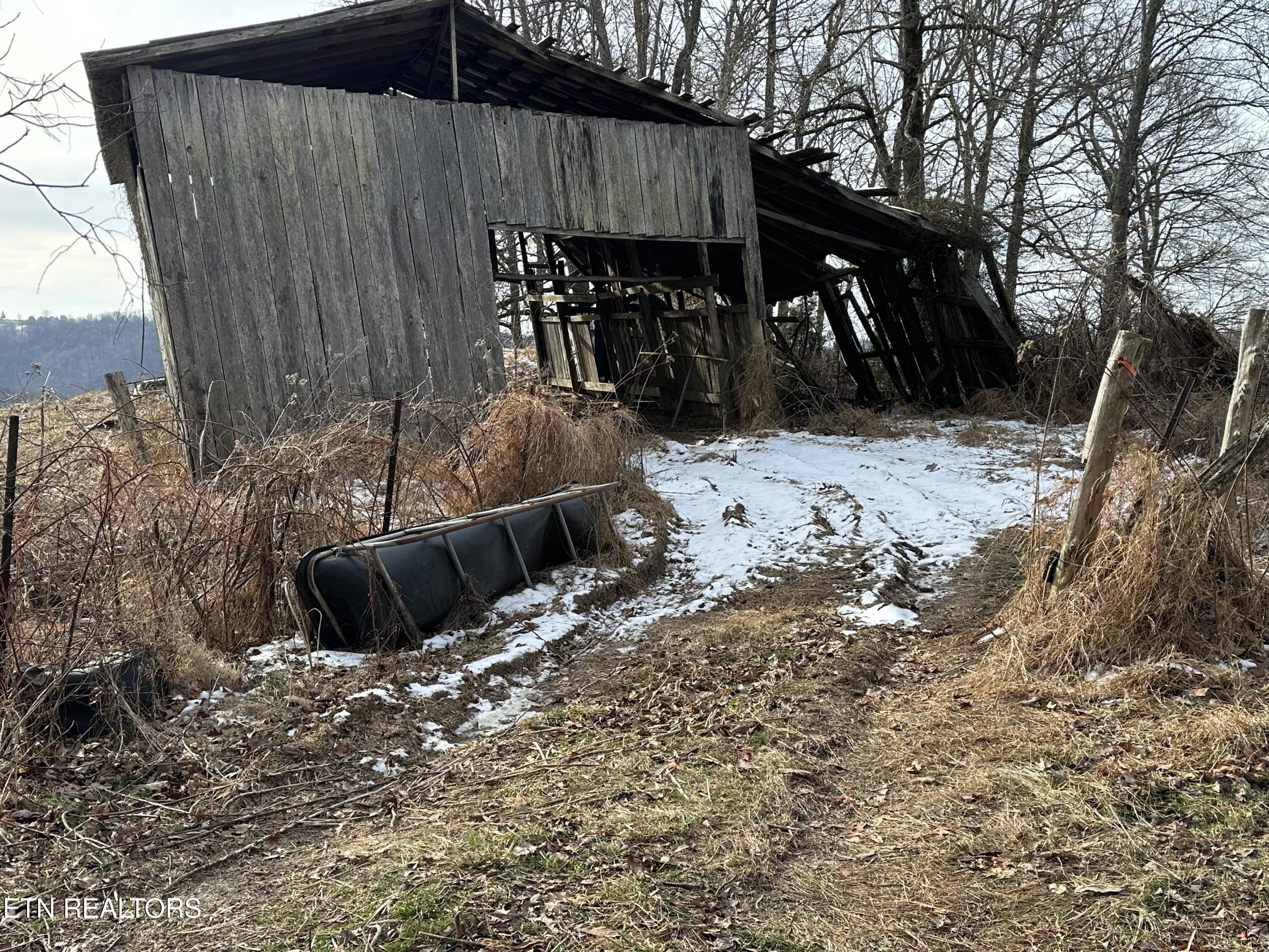 Tbd Russell Ridge Road Speedwell, TN 37870 - Photo 2 of 19 IMG_8175