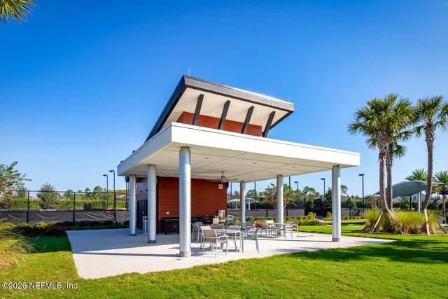 $430,000 | 10988 Town View Drive, Jacksonville, FL 32256