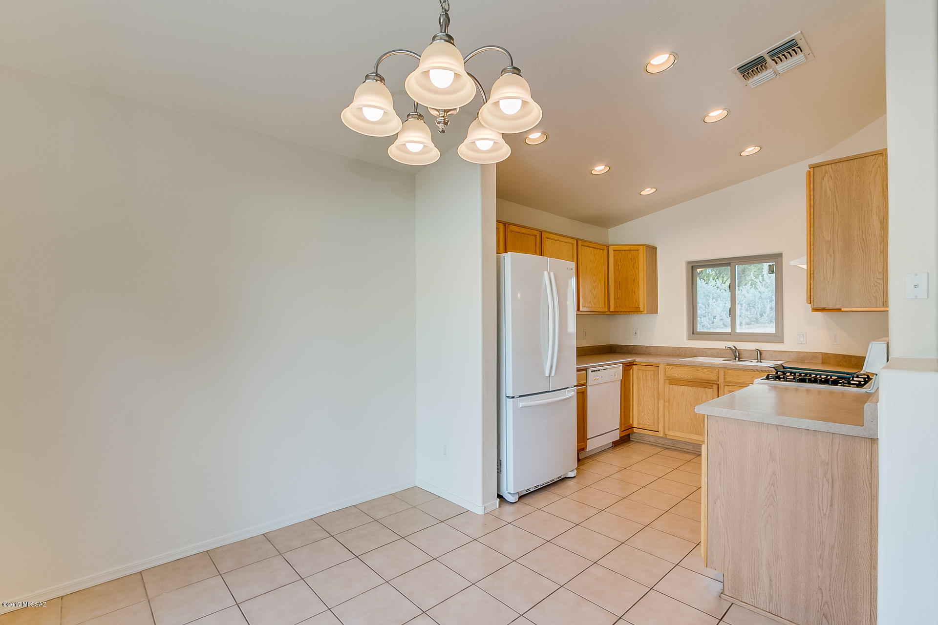 8451 South Mt Elise Road Tucson, AZ 85747 - Photo 13 of 38