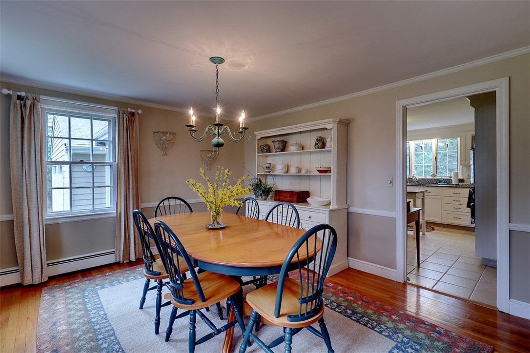 19 Wildflower Road Barrington, RI 02806 - Photo 8 of 40