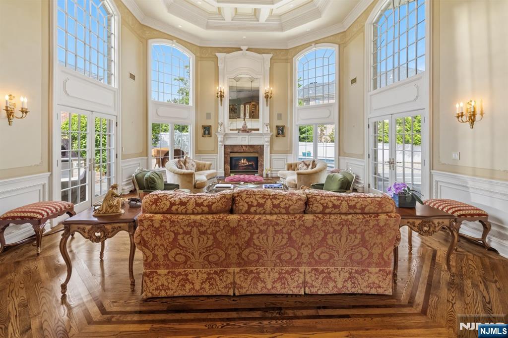 27 Roberts Road Englewood Cliffs, NJ 07632 - Photo 18 of 44