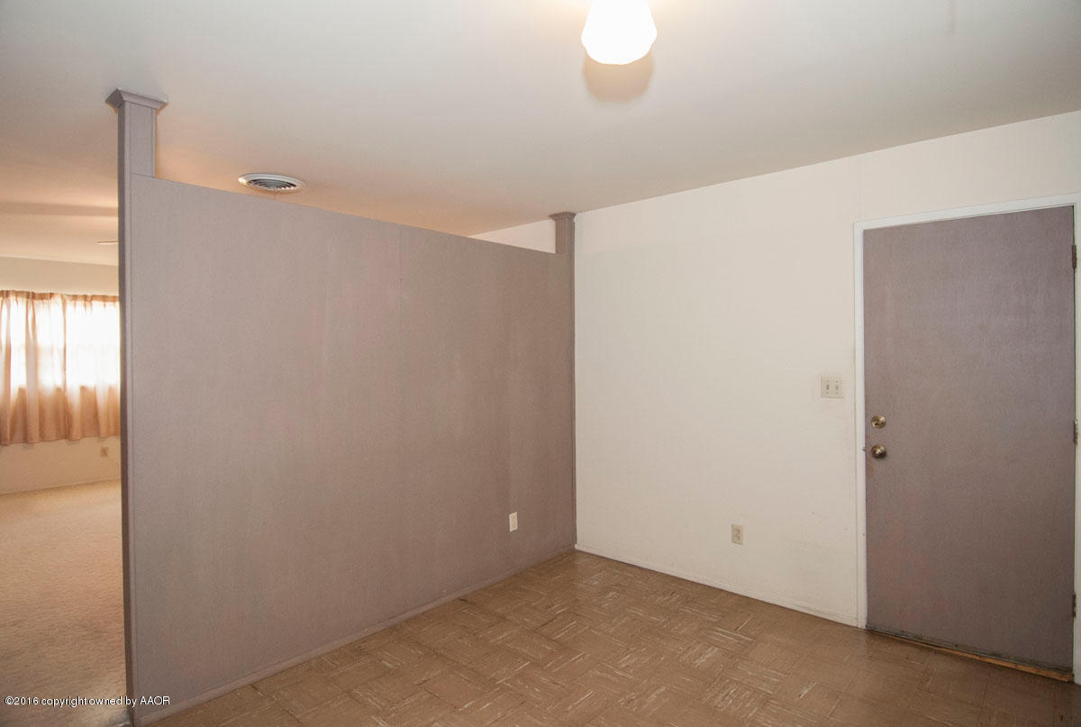 5205 Parker Street Amarillo, TX 79110 - Photo 5 of 20 DINING