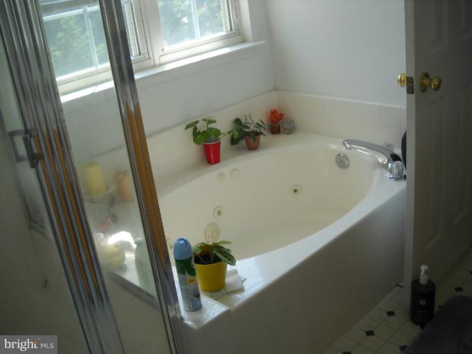 1771 Grande View Avenue Severn, MD 21144 - Photo 5 of 9 Bath (Master)