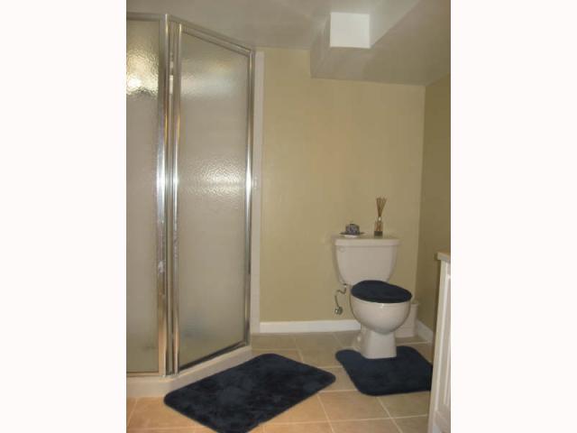 2675 Nottingham Road Columbus, OH 43221 - Photo 4 of 9