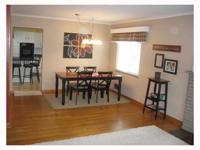 2675 Nottingham Road Columbus, OH 43221 - Photo 5 of 9