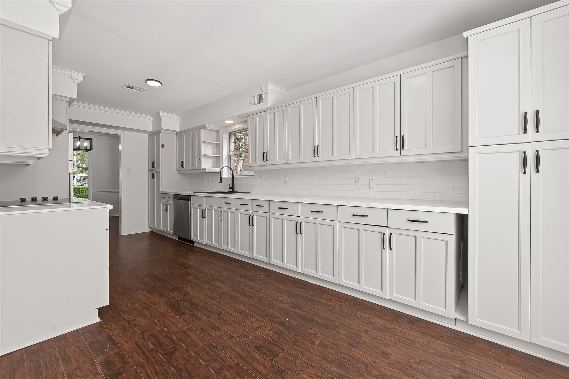 6211 Allentown Drive Spring, TX 77389 - Photo 12 of 39 Quartz countertops